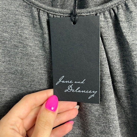 NWT Jane and Delancey Gray Tiered Long Sleeve Dress Size Small - Picture 8 of 8